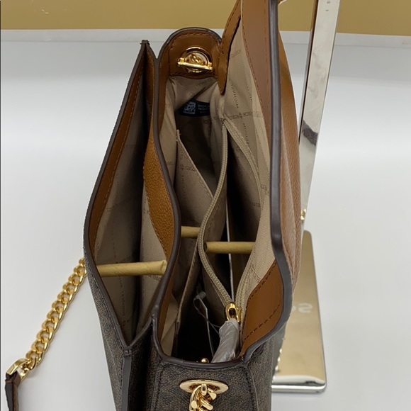 MICHAEL KORS WANDA MEDIUM SHOULDER CROSSBODY BROWN - Picture 9 of 16